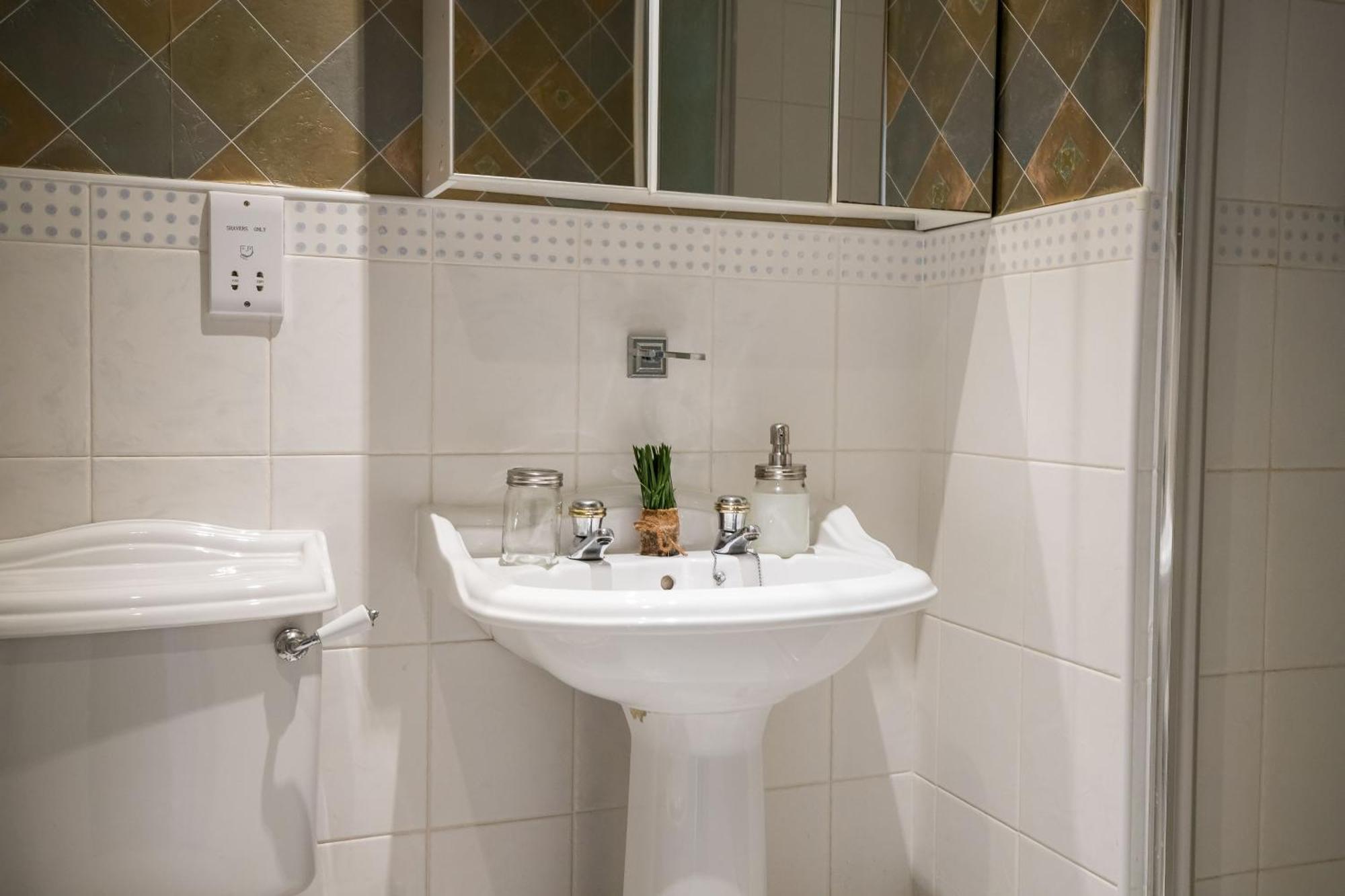 Spacious, 3 Bed House For 6 In Central Chester Hotel Ngoại thất bức ảnh